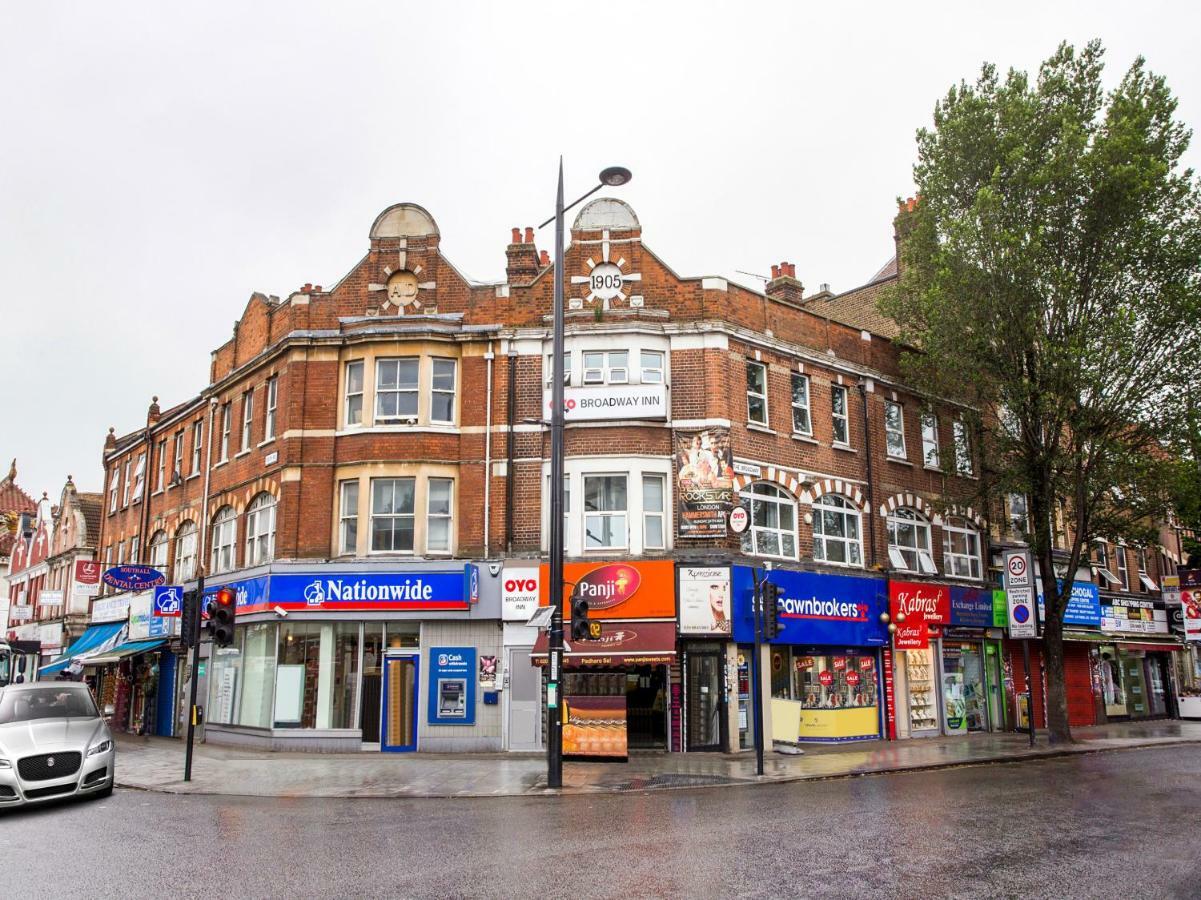The Broadway Hotel - London Heathrow Саутхол Екстериор снимка